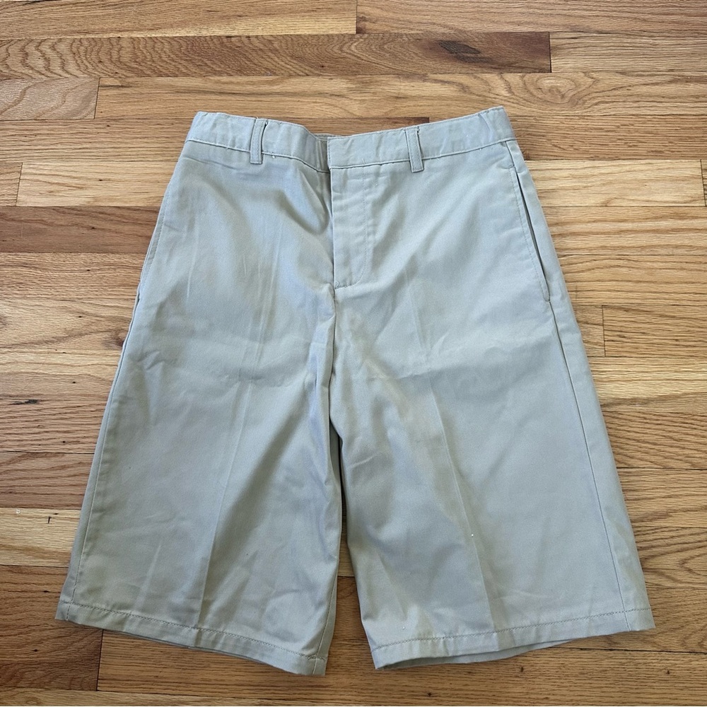 NWT French Toast Flat Front Shorts Uniform Sz 18